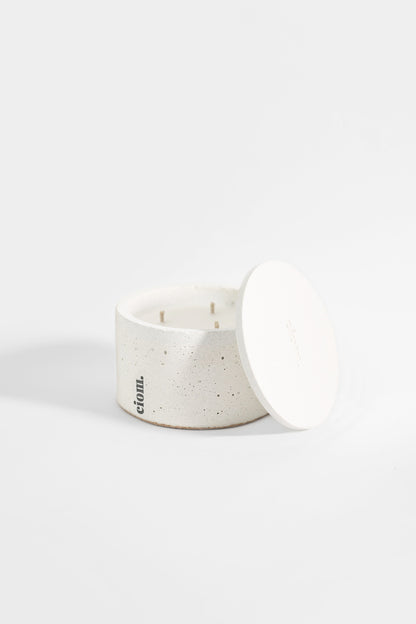 N°09 • Concrete • Soy Candle • White • Large •  3 Cotton Wick